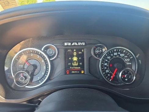 Used 2024 RAM 1500 Big Horn image 15