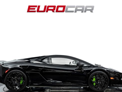 Used 2026 Lamborghini Temerario AWD/4WD image 6