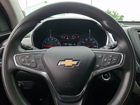 Used 2019 Chevrolet Equinox LS w/ LS Convenience Package AWD/4WD image 19