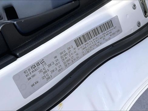 Used 2019 Jeep Grand Cherokee Overland image 34