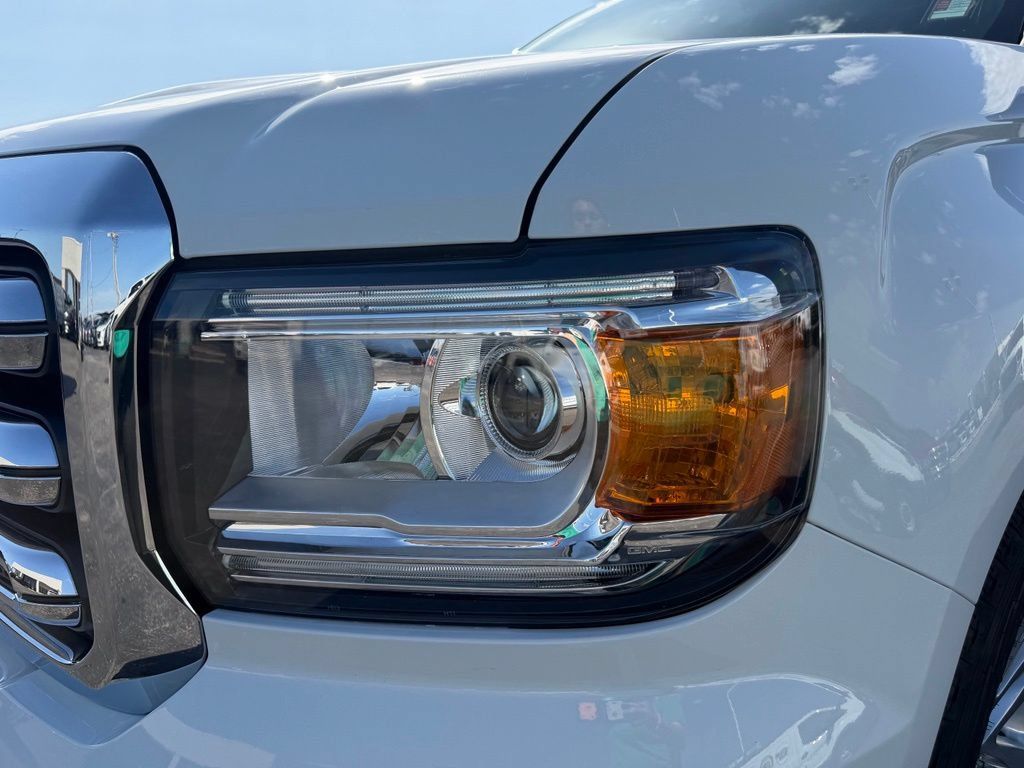 Used 2019 GMC Canyon SLT w/ Trailering Package RWD image 12