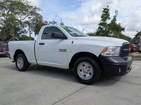 Used 2018 RAM 1500 Tradesman w/ Power & Remote Entry Group RWD image 2