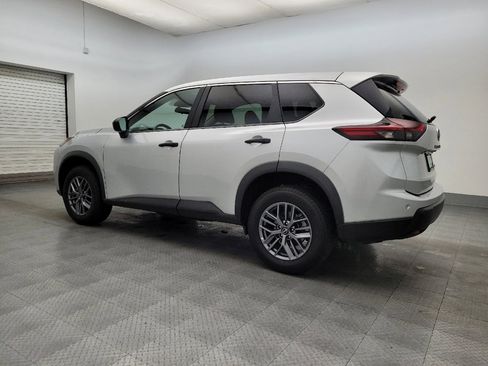 Used 2024 Nissan Rogue S image 3