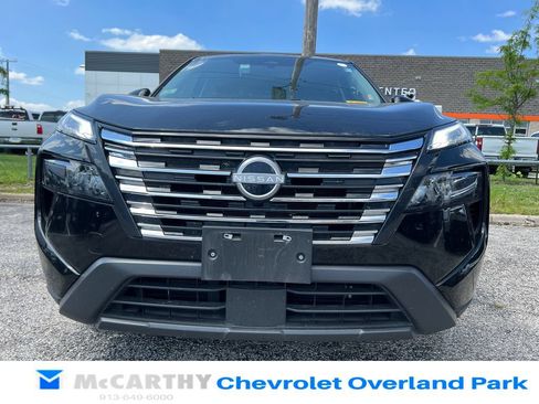 Used 2025 Nissan Rogue SV AWD/4WD image 7