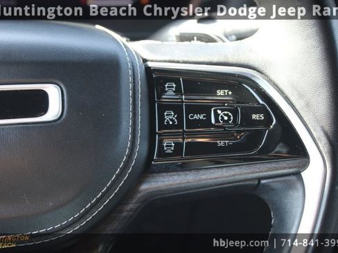 Used 2021 Jeep Grand Cherokee L Overland w/ Luxury Tech Group IV image 18