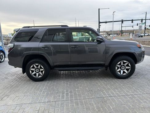 Used 2019 Toyota 4Runner TRD Off-Road Premium image 6