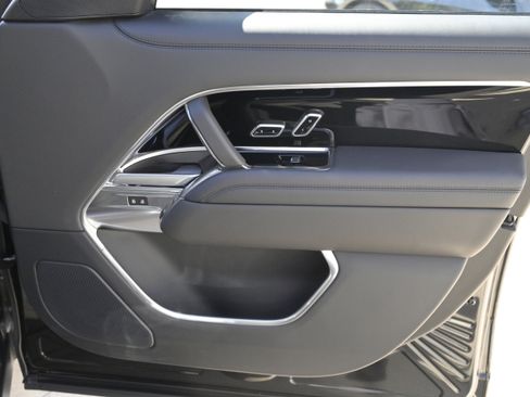 Used 2024 Land Rover Range Rover SE image 56