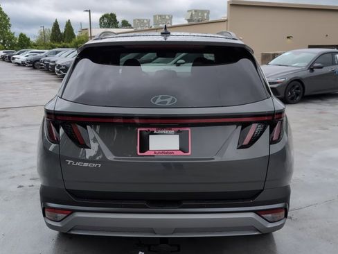 New 2026 Hyundai Tucson Limited FWD image 8