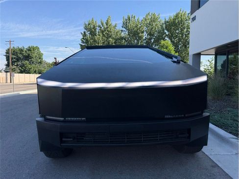 Used 2024 Tesla Cybertruck Cyberbeast AWD/4WD image 49
