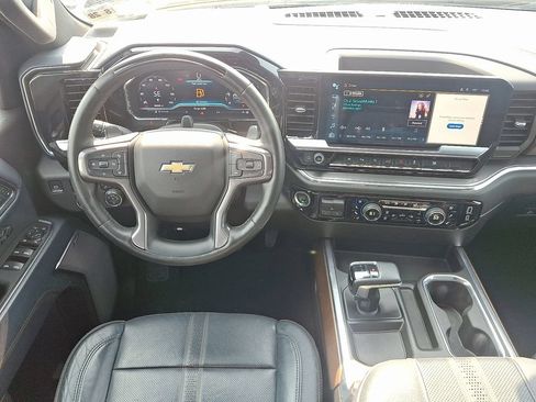 Certified 2024 Chevrolet Silverado 1500 High Country AWD/4WD image 12