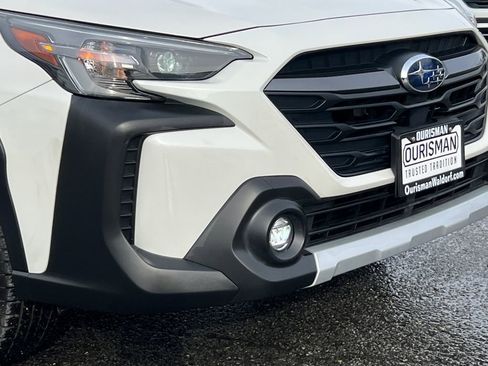 Certified 2025 Subaru Outback Limited image 9