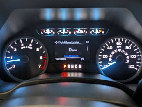 Used 2019 Ford F150 XLT w/ Equipment Group 302A Luxury AWD/4WD image 19