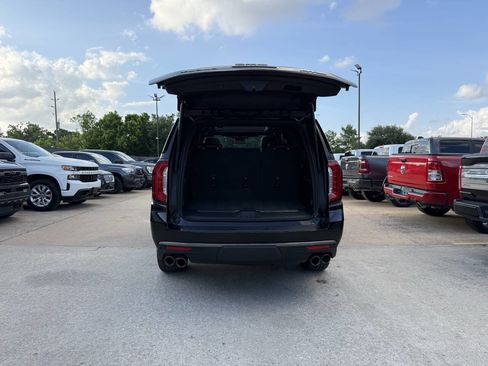 Used 2024 GMC Yukon AT4 w/ AT4 Premium Plus Package AWD/4WD image 42