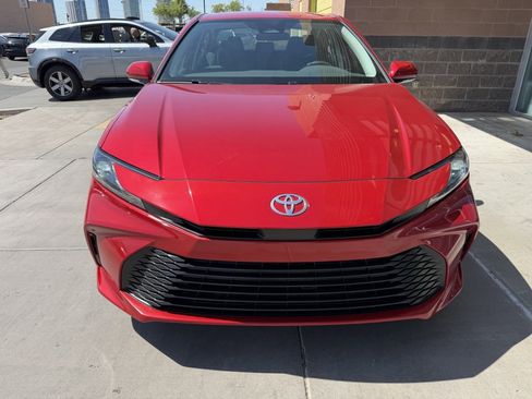 Used 2025 Toyota Camry LE FWD image 10