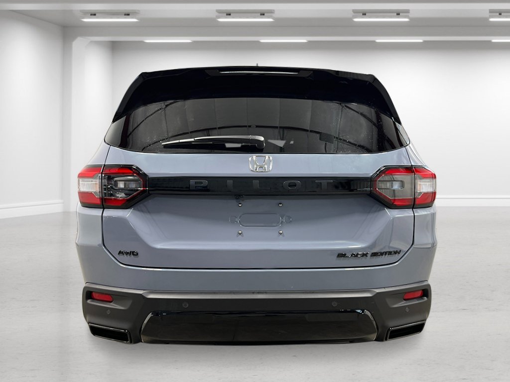New 2026 Honda Pilot Black Edition image 4
