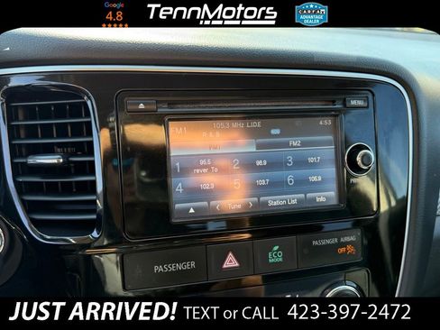 Used 2014 Mitsubishi Outlander SE AWD/4WD image 18