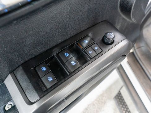 Used 2023 Toyota Tacoma TRD Sport image 15