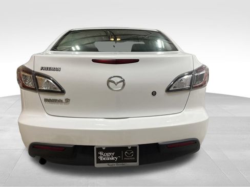 Used 2011 MAZDA MAZDA3 i Sport FWD image 6