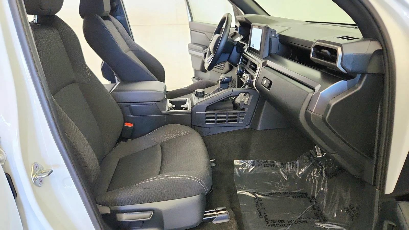 Used 2025 Toyota 4Runner SR5 AWD/4WD image 28