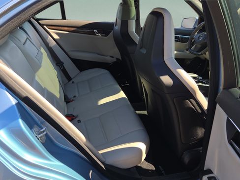 Used 2010 Mercedes-Benz C 63 AMG Sedan image 15