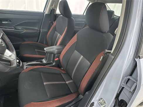 New 2025 Nissan Versa SR w/ Trunk Package image 10