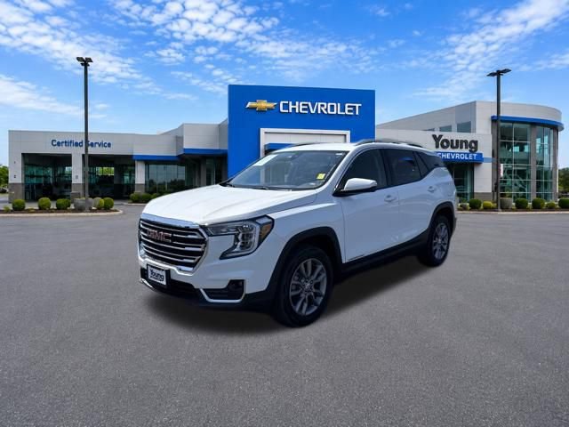 Used 2024 GMC Terrain SLT AWD/4WD image 3