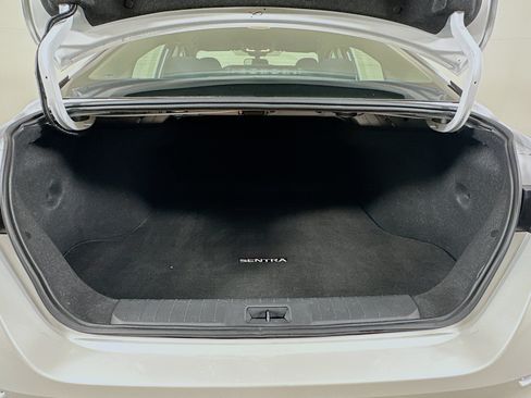 Used 2025 Nissan Sentra SV FWD image 27