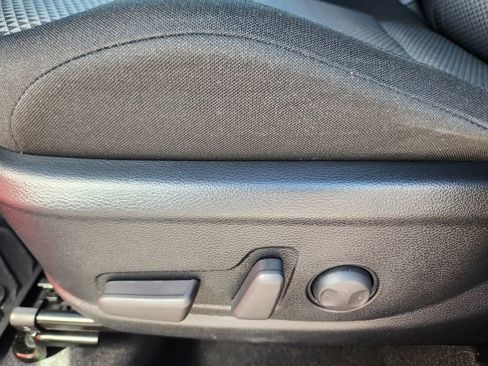 Certified 2025 Kia Soul S image 9