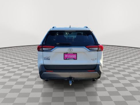 Used 2021 Toyota RAV4 Limited image 7