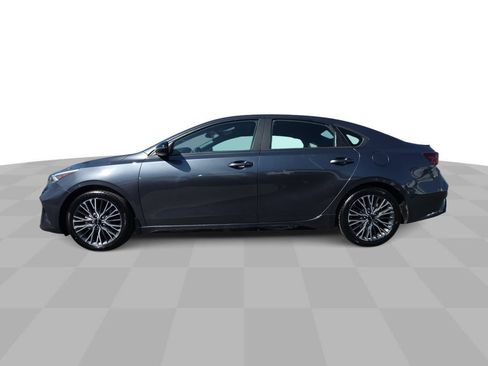 Used 2023 Kia Forte GT-Line w/ GT-Line Technology Package FWD image 5