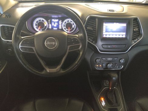 Used 2020 Jeep Cherokee Latitude Plus w/ Travel & Safety Group FWD image 22
