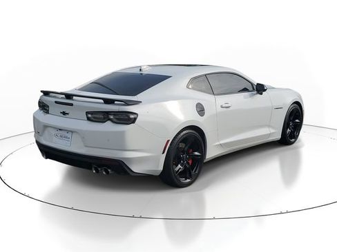 Certified 2024 Chevrolet Camaro SS RWD image 4