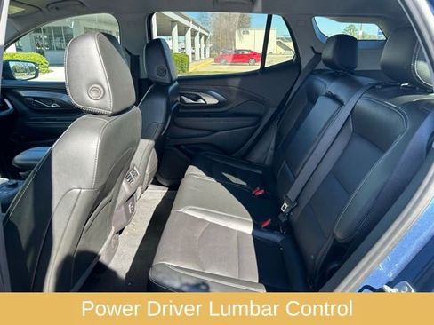 Used 2024 GMC Terrain SLT image 18