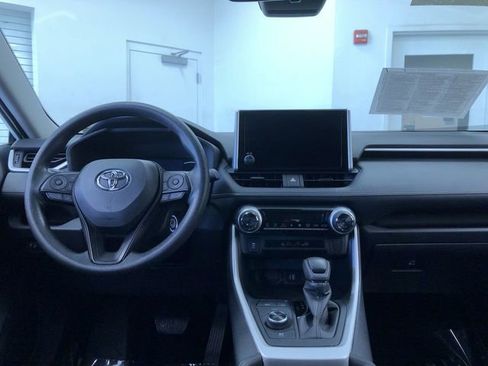 Certified 2025 Toyota RAV4 LE AWD/4WD image 17