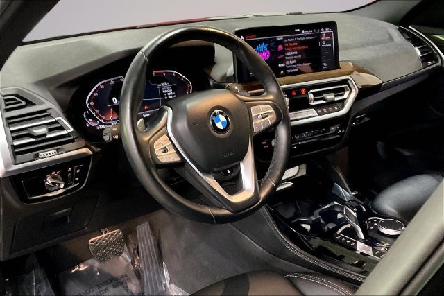 Used 2023 BMW X4 xDrive30i w/ Parking Assistance Package AWD/4WD image 16