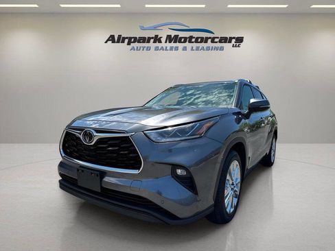 Used 2020 Toyota Highlander Limited image 1