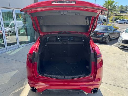 Used 2023 Alfa Romeo Stelvio Veloce image 11