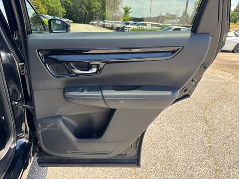 Used 2024 Honda CR-V EX-L image 16