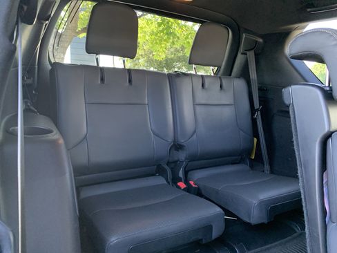 Certified 2022 Lexus GX 460 Premium w/ Premium Package AWD/4WD image 33