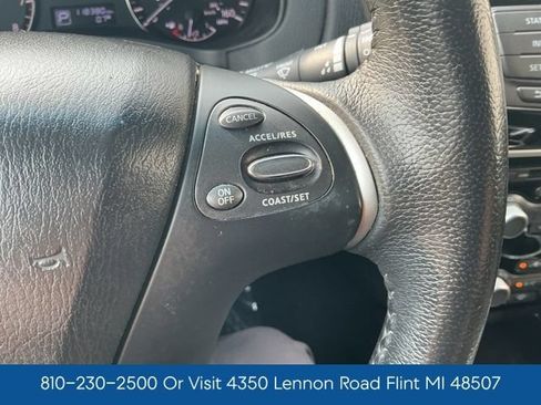 Used 2014 Nissan Pathfinder SV AWD/4WD image 17