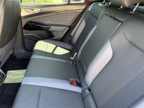 Used 2024 Volkswagen ID.4 S RWD image 23