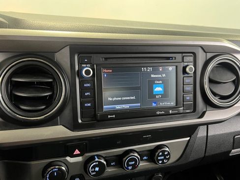 Used 2019 Toyota Tacoma SR5 image 38