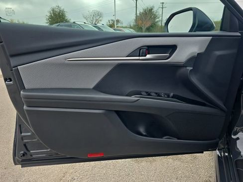 Used 2026 Toyota Camry SE w/ Convenience Package image 26