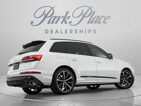 Used 2021 Audi SQ7 Premium Plus AWD/4WD image 6