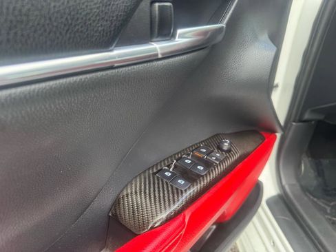 Used 2019 Toyota Camry XSE w/ Navigation Package FWD image 28