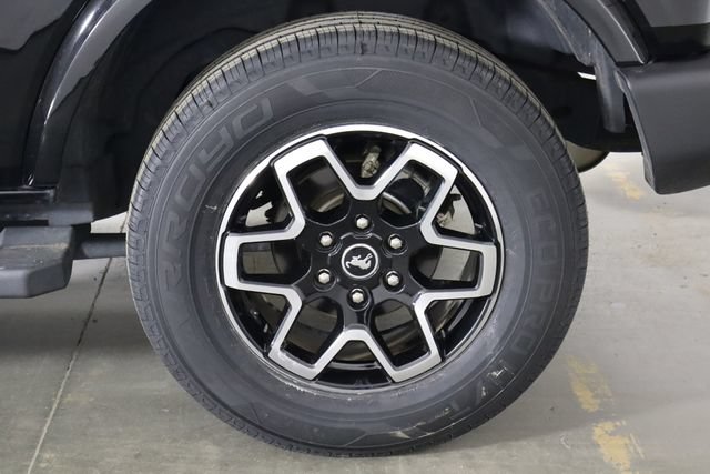 Used 2021 Ford Bronco Outer Banks AWD/4WD image 32