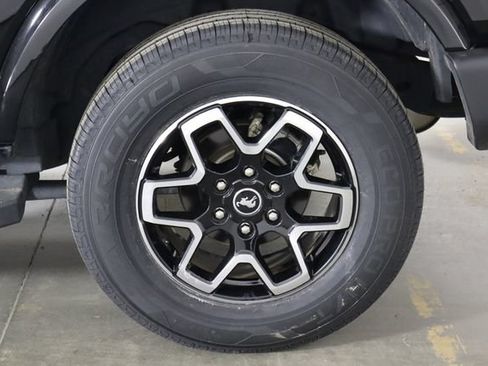 Used 2021 Ford Bronco Outer Banks AWD/4WD image 32