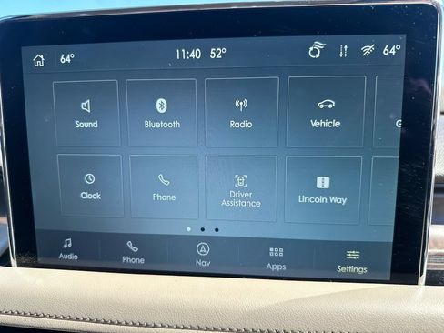 Used 2022 Lincoln Aviator Reserve w/ Equipment Group 201A AWD/4WD image 14