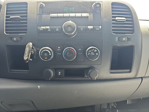 Used 2012 Chevrolet Silverado 2500 W/T RWD image 16