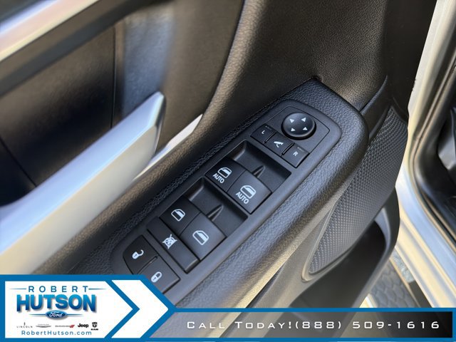 Used 2022 RAM 1500 Big Horn AWD/4WD image 12